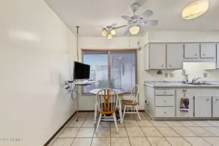 10831 W Santa Fe Dr, Sun City, AZ 85351 - Photo 9