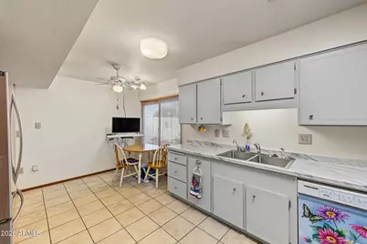 10831 W Santa Fe Drive, Sun City, AZ 85351 - Photo 15