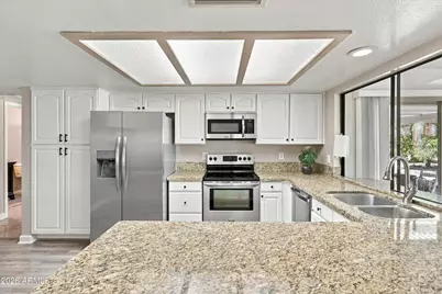 19016 N 96th Avenue, Peoria, AZ 85382 - Photo 15