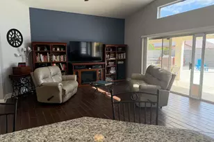 8025 W Harmony Ln, Peoria, AZ 85382 - Photo 31