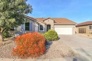 1866 E Ravenswood Dr, Gilbert, AZ 85298 - Photo 3