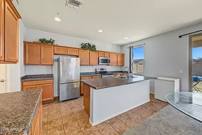 18587 W Williams Road, Surprise, AZ 85387 - Photo 9