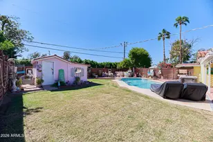 527 W Georgia Ave, Phoenix, AZ 85013 - Photo 17