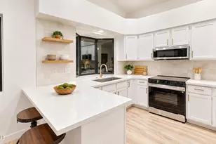 4670 W Harrison St, Chandler, AZ 85226 - Photo 3