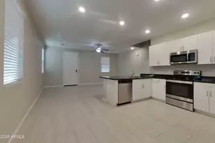 12575 W Hummingbird Terrace, Peoria, AZ 85383 - Photo 3
