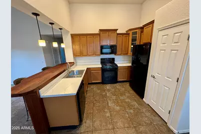 3921 E Sophie Lane, Phoenix, AZ 85042 - Photo 9