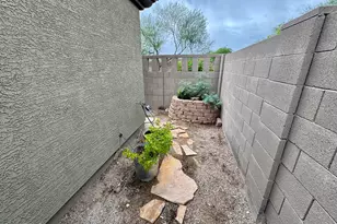 3921 E Sophie Ln, Phoenix, AZ 85042 - Photo 33