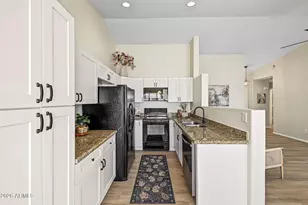 6893 S Lake Forest Ct, Chandler, AZ 85249 - Photo 5