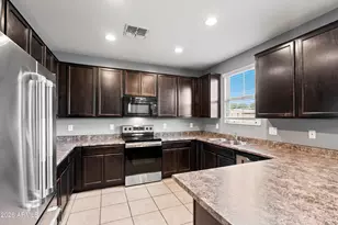 7805 W Palm Ln, Phoenix, AZ 85035 - Photo 15