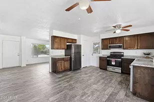 1348 W Rosemonte Dr, Phoenix, AZ 85027 - Photo 11