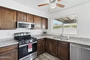 1348 W Rosemonte Dr, Phoenix, AZ 85027 - Photo 13