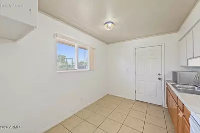 152 W Southern Avenue, Mesa, AZ 85210 - Photo 5