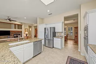 15442 W Miramonte Ct, Surprise, AZ 85374 - Photo 11