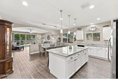 13422 W Desert Moon Way, Peoria, AZ 85383 - Photo 9