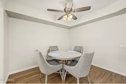 9907 W Hawthorn Drive, Sun City, AZ 85351 - Photo 11