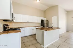 9329 W Beryl Ave, Peoria, AZ 85345 - Photo 7