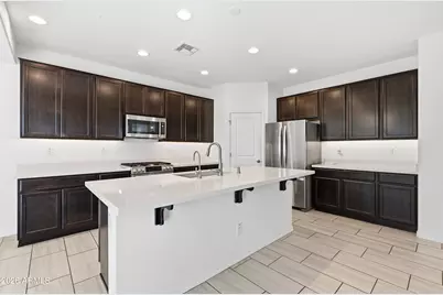 21828 S 202nd Place, Queen Creek, AZ 85142 - Photo 7