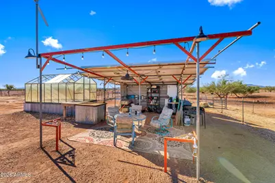 33639 W Carefree Highway, Wickenburg, AZ 85390 - Photo 25
