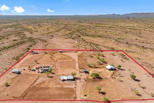 33639 W Carefree Hwy, Wickenburg, AZ 85390 - Photo 1