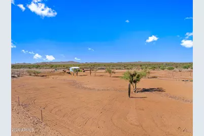 33639 W Carefree Highway, Wickenburg, AZ 85390 - Photo 51