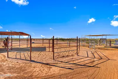33639 W Carefree Highway, Wickenburg, AZ 85390 - Photo 49