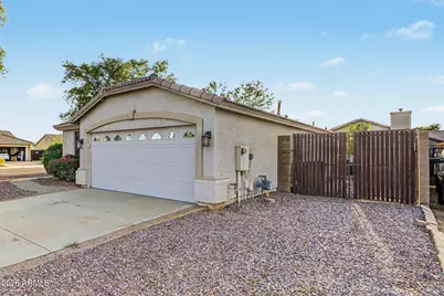 22462 N 107th Drive, Sun City, AZ 85373 - Photo 3
