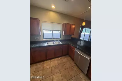 2237 W Carolina Drive, Phoenix, AZ 85023 - Photo 5