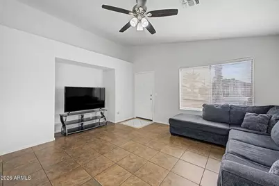 8564 W Mission Lane, Peoria, AZ 85345 - Photo 7
