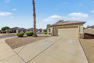 8564 W Mission Ln, Peoria, AZ 85345 - Photo 3