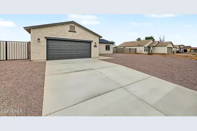 11923 W Cabrillo Drive, Arizona City, AZ 85123 - Photo 3