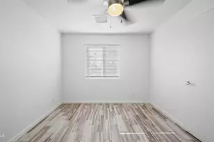 9221 N 37th Ave, Phoenix, AZ 85051 - Photo 19