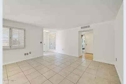 10319 W Cumberland Drive, Sun City, AZ 85351 - Photo 5