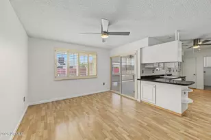 10319 W Cumberland Dr, Sun City, AZ 85351 - Photo 11