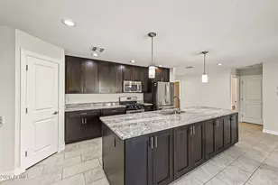 8714 E Clarendon Ave, Scottsdale, AZ 85251 - Photo 13