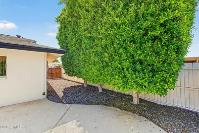 8714 E Clarendon Avenue, Scottsdale, AZ 85251 - Photo 31