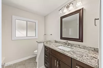 8714 E Clarendon Avenue, Scottsdale, AZ 85251 - Photo 27