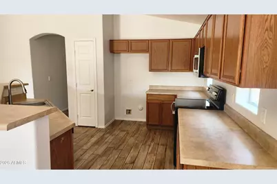 11229 W Chase Drive, Avondale, AZ 85323 - Photo 5