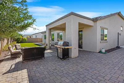 8039 N 171st Lane, Waddell, AZ 85355 - Photo 33