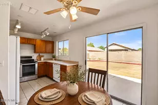 3226 W Abraham Ln, Phoenix, AZ 85027 - Photo 3
