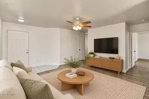 3226 W Abraham Ln, Phoenix, AZ 85027 - Photo 11