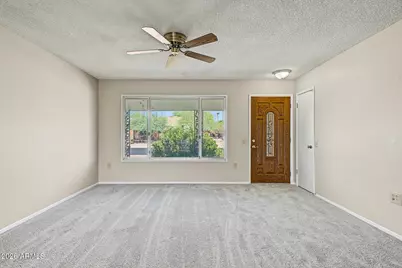 19837 N Concho Circle, Sun City, AZ 85373 - Photo 7