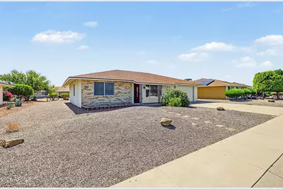 19837 N Concho Circle, Sun City, AZ 85373 - Photo 3