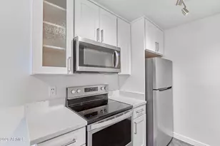 3500 N Hayden Rd, Scottsdale, AZ 85251 - Photo 7