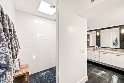 1801 E Manzanita Drive, Phoenix, AZ 85020 - Photo 29
