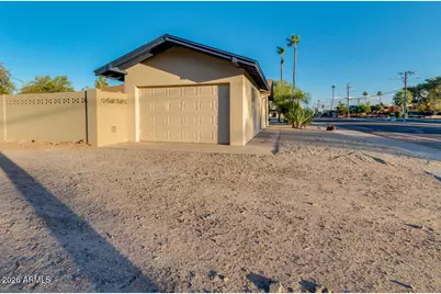 554 W 19th Street, Tempe, AZ 85281 - Photo 39