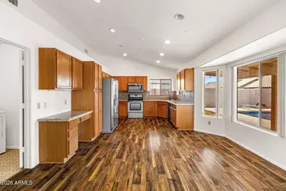 17520 N 84th Lane, Peoria, AZ 85382 - Photo 15