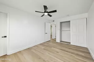 7142 W Westview Dr, Phoenix, AZ 85033 - Photo 11