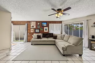 7018 S 41st Pl, Phoenix, AZ 85042 - Photo 5