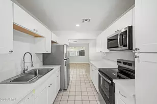 10845 N 15th Ave, Phoenix, AZ 85029 - Photo 3