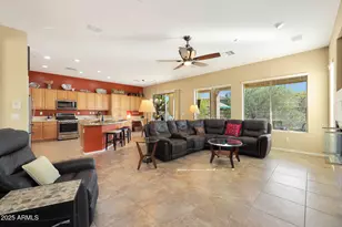 41019 N Congressional Dr, Phoenix, AZ 85086 - Photo 15